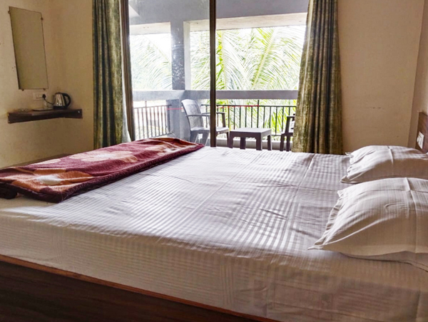 300 Hour Yoga TTC in Goa